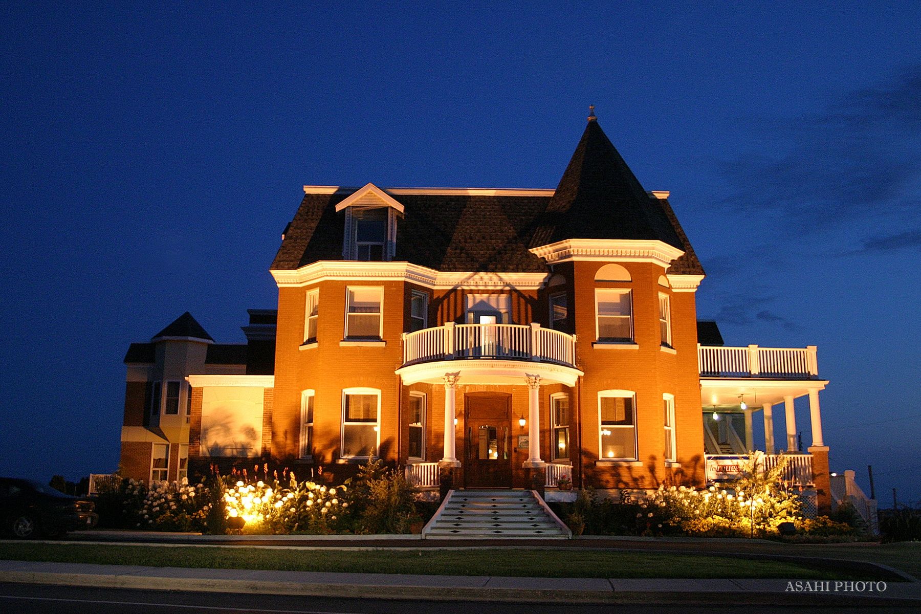 Auberge Montebello Exterior foto